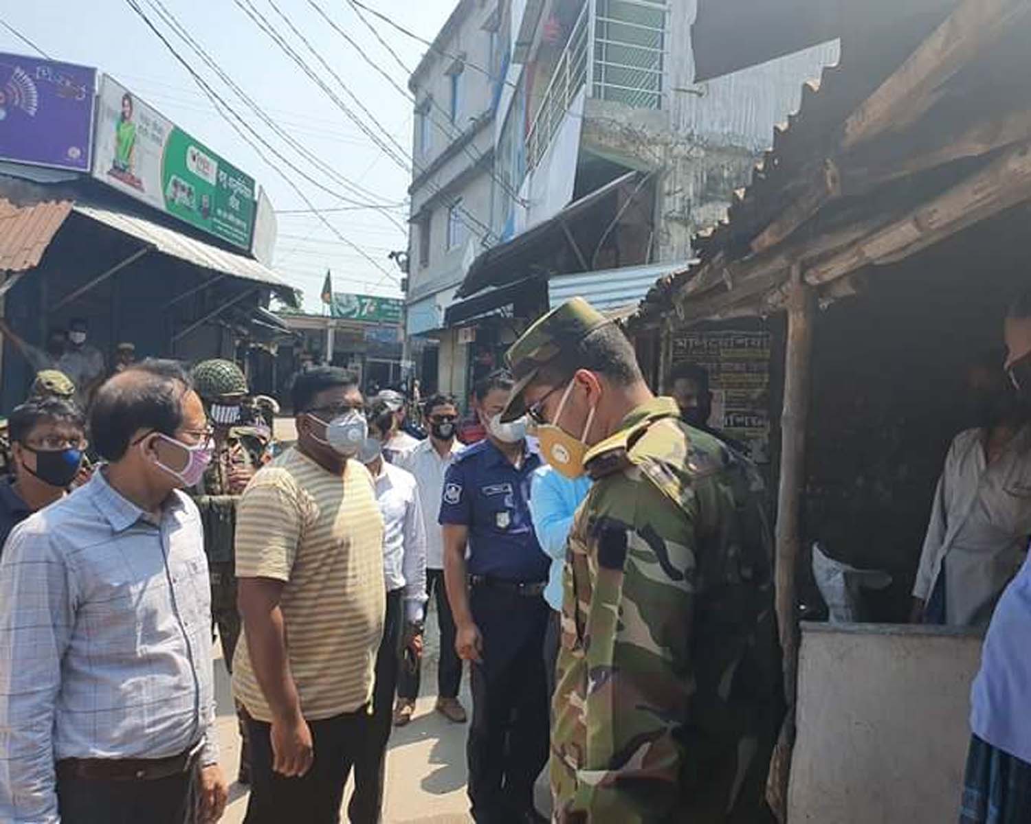 চৌগাছায় 'হোম কোয়ারেন্টিন' নিশ্চিতে প্রশাসন ও সেনাবাহিনীর যৌথ অভিযান