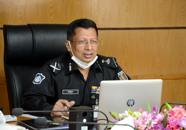 নিরাপদ শারীরিক দূরত্ব নিশ্চিতে যা দরকার র‌্যাব করবে