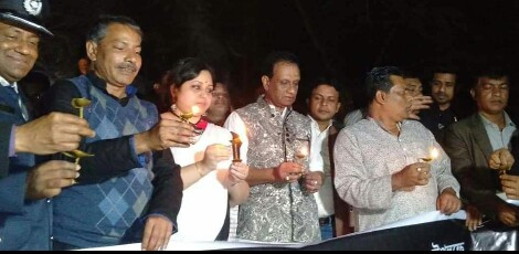 পলাশে একুশের প্রথম প্রহরে ভাষা শহিদদের শ্রদ্ধা নিবেদন