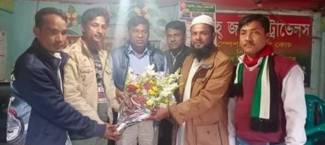 পূর্ব জাফলং মুক্তিযুদ্ধা সংসদ সন্তান কমান্ডের পক্ষ থেকে সম্পাদককে ফুললে শুভেচ্ছা