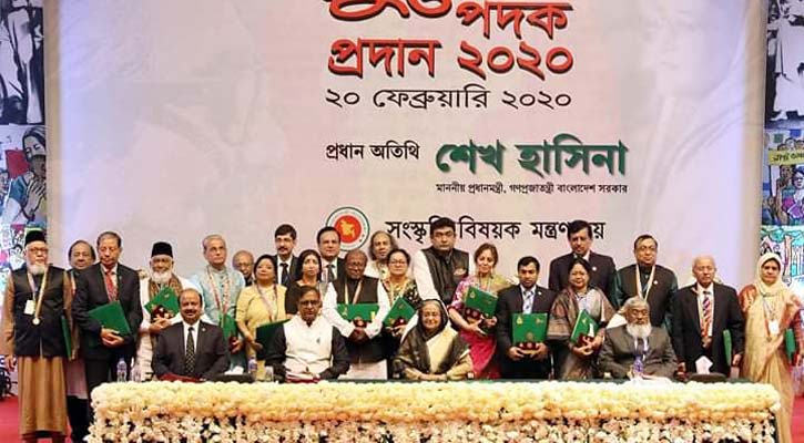 বাংলা সাহিত্য ও সংস্কৃতি বিশ্ব অঙ্গনে ছড়িয়ে দেয়ার আহ্বান প্রধানমন্ত্রীর