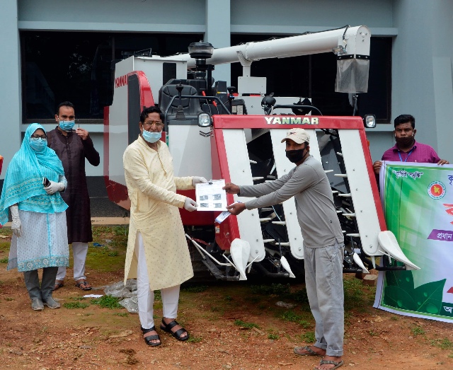 ধানের উৎপাদন খরচ কমাতে কৃষিকে যান্ত্রিকীকরণ করা হবে : কৃষিমন্ত্রী