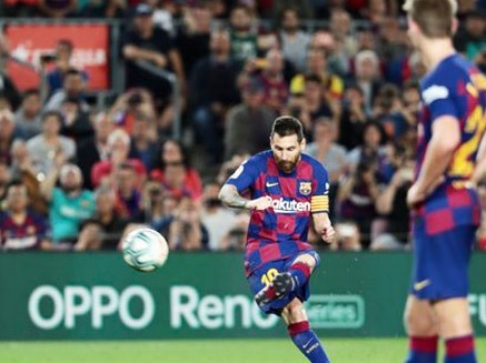 ৪-১ গোলের দুর্দান্ত জয়ে ঘরে ফিরল লা লিগা