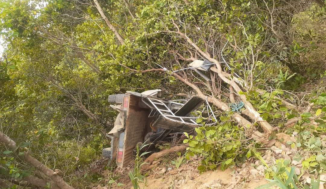 বান্দরবান চাঁদের গাড়ি নিয়ন্ত্রণ হারিয়ে নিহত ৪