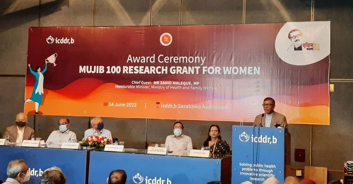 হাসপাতালে রোগী বাড়তে সময় লাগবে না, স্বাস্থ্যমন্ত্রী