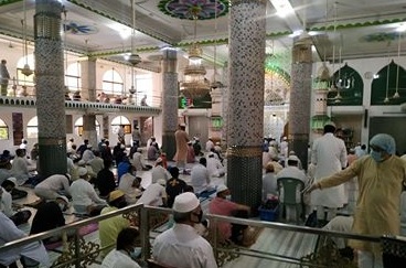 বায়তুল মুকাররমে ঈদের ৬টি জামায়াত, প্রথমটা ৭টায়