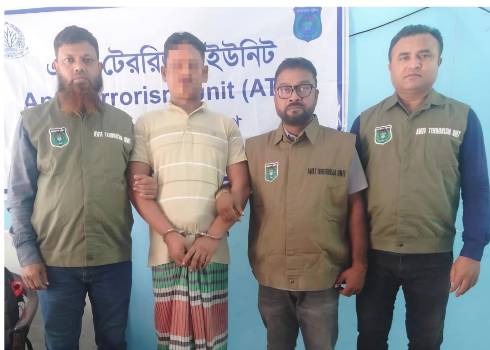 ৩ বছরের সাজাপ্রাপ্ত পলাতক আসামি গ্রেপ্তার