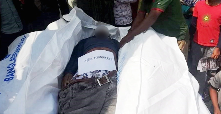 বাসের প্রতিযোগিতাই কেড়ে নিলো তিন প্রাণ