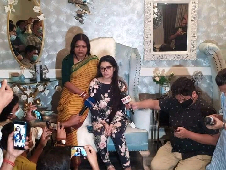 নায়িকা পরীমনিকে ধর্ষন ও হত্যাচেষ্টা!