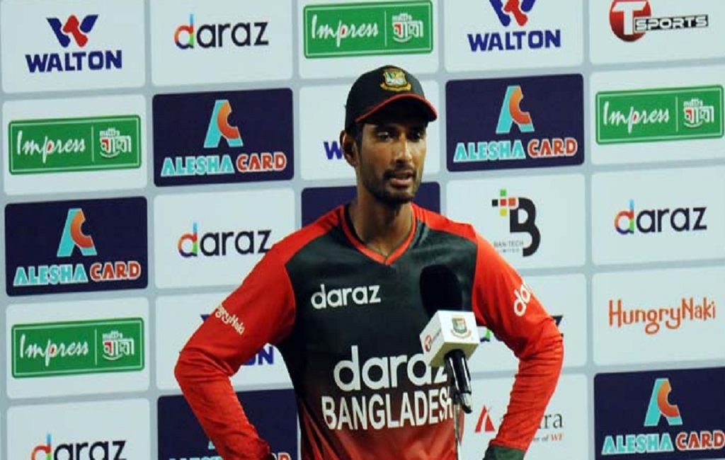 অস্ট্রেলিয়ার বিপক্ষে মোস্তাফিজ অবিশ্বাস্য-অপ্রতিরোধ্য : মাহমুদউল্লাহ