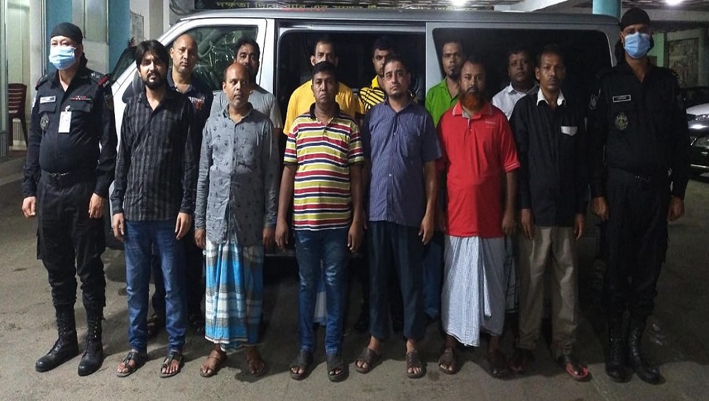 হাতিরঝিল থেকে ১২ জুয়াড়ীকে আটক করেছে র্যাব-৩