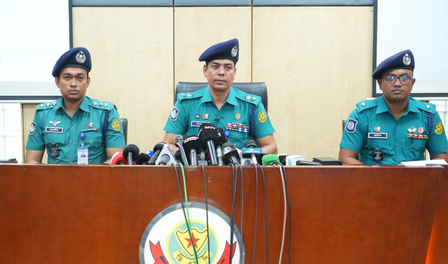 পরকীয়া ও সম্পত্তি হারানোর আতঙ্কে স্ত্রীকে খুন করে নজরুল