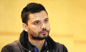 জীবন একসময় থমকে দাঁড়ায়